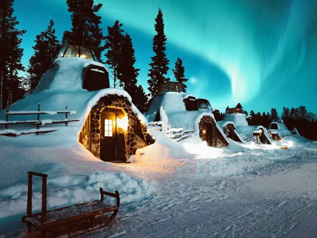 Where to stay in Rovaniemi with kids, the best hotels, apartments igloos, frugal mum travel guide, image of apukka resort