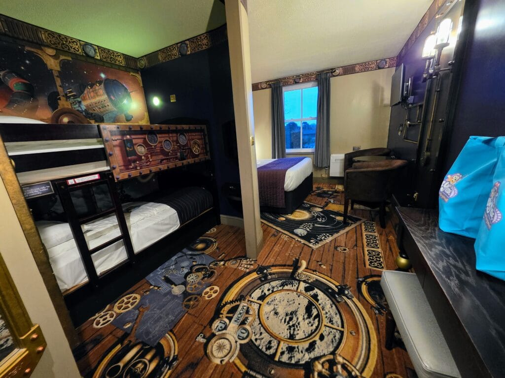 Alton Towers Hotel Review, frugal mum guide, photo of family room