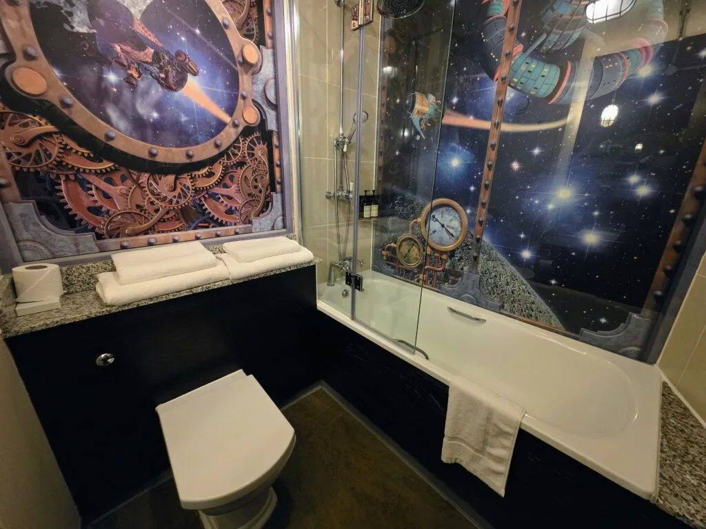 Alton Towers Hotel Review, frugal mum guide, photo of family room bathroom