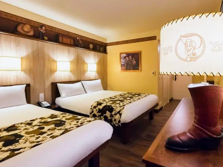 Best Places to Stay Near Disneyland Paris at christmas, frugal mum travel guide, image of Disney Hotel Cheyenne