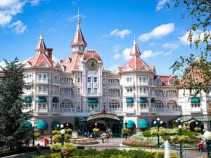 Best Places to Stay Near Disneyland Paris with Kids, frugal mum travel guide