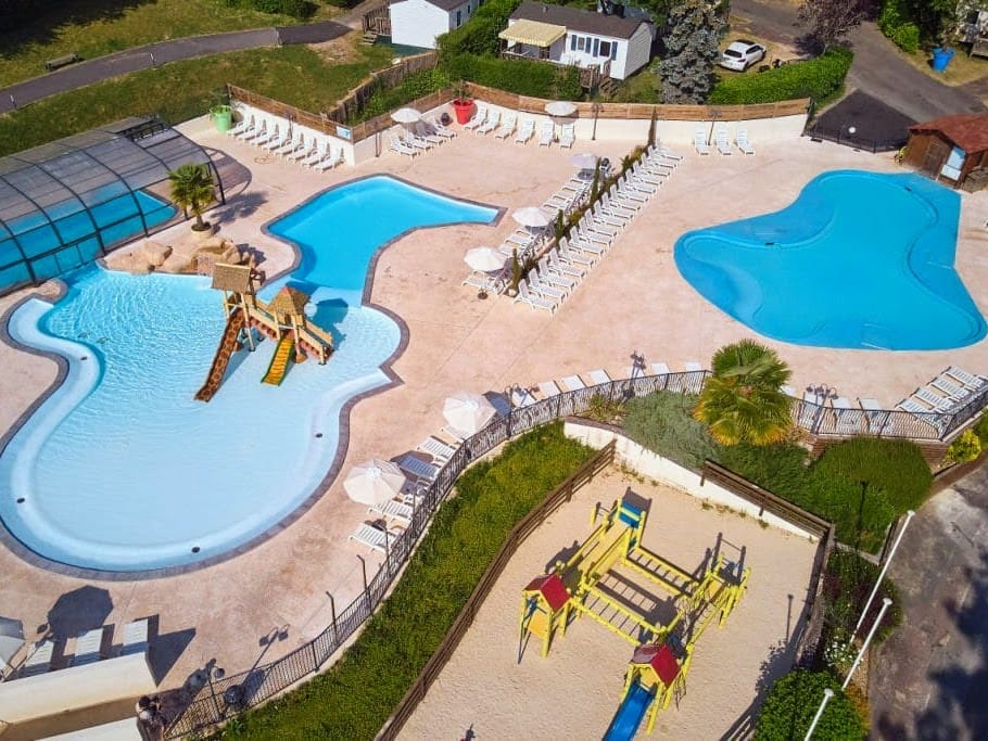 Eurocamp resorts Near Paris, frugal mum travel guide, image of Eurocamp Le Chêne Gris