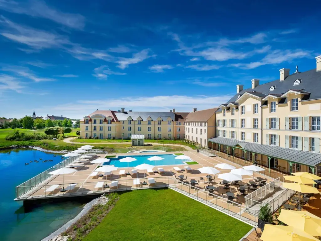 Is 1 Day Enough at Disneyland Paris with Kids, 1 Day Itinerary, image of staycity aparthotel