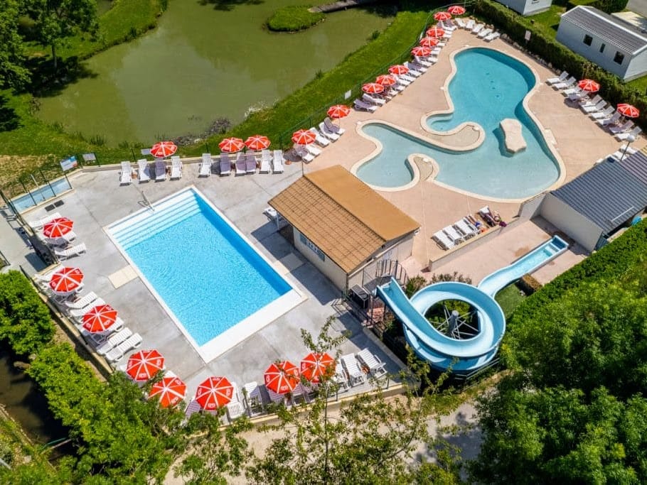 Eurocamp resorts Near Paris, frugal mum travel guide, image of Eurocamp Country Park Touquin