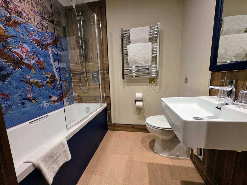 Warwick Castle Hotel Review, frugal mum travel guide, photo of warwick castle hotel room