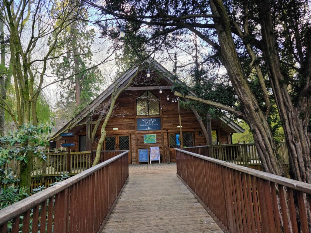 Warwick Castle Hotel Review, frugal mum travel guide, photo of warwick castle restaurant