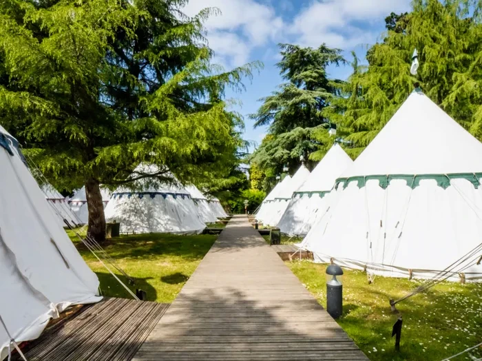 Warwick Castle Hotel Review, frugal mum travel guide, photo of warwick castle glamping