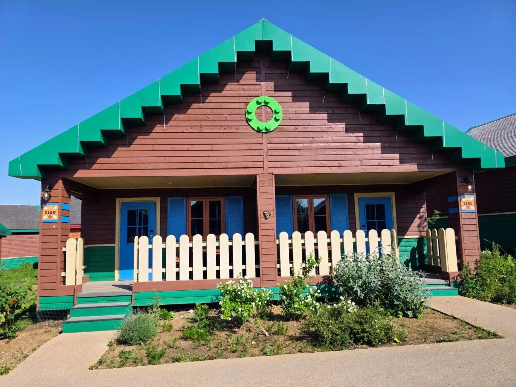 Ultimate Family Guide for LEGOLAND Windsor, frugal mum review, photo of woodland village lodge