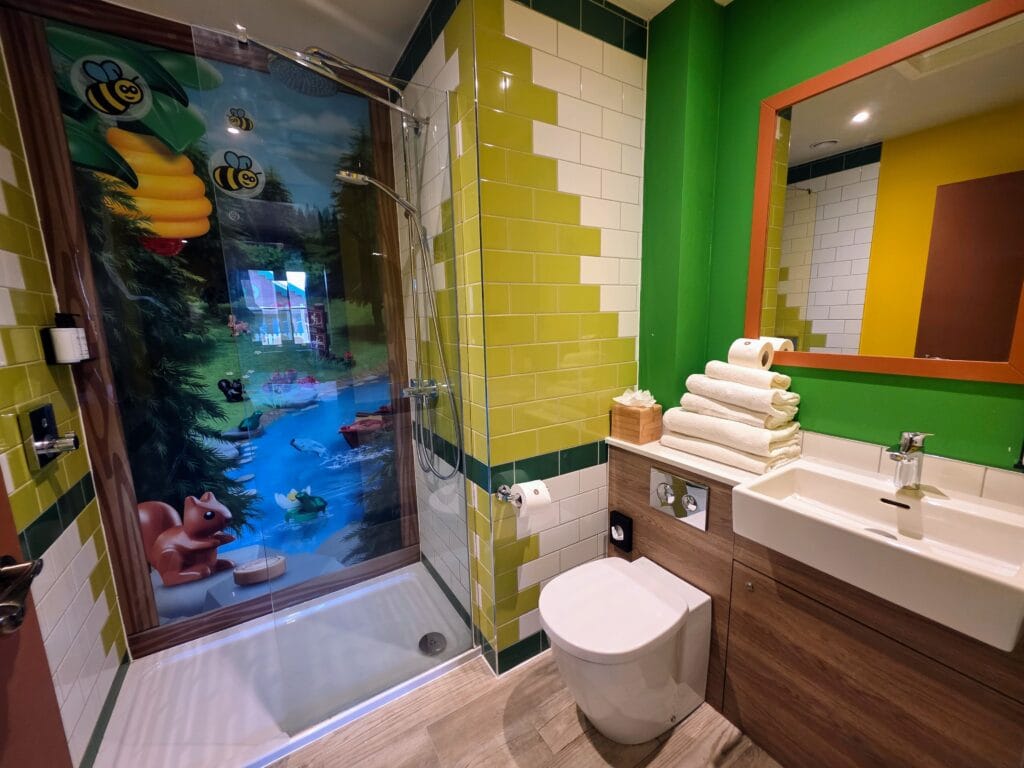 LEGOLAND Windsor Hotel and woodland village lodges review, frugal mum guide, photo of woodland lodge bathroom