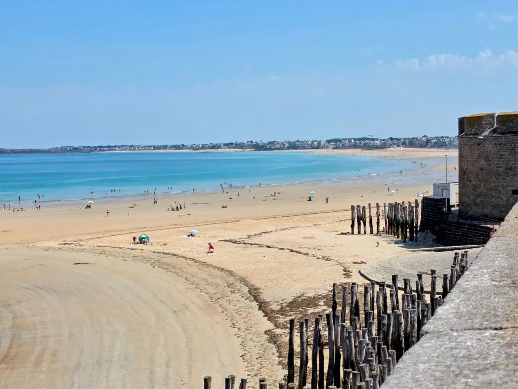 20 Best Things to Do in Brittany with Kids, frugal mum travel guide, photo of st malo beach
