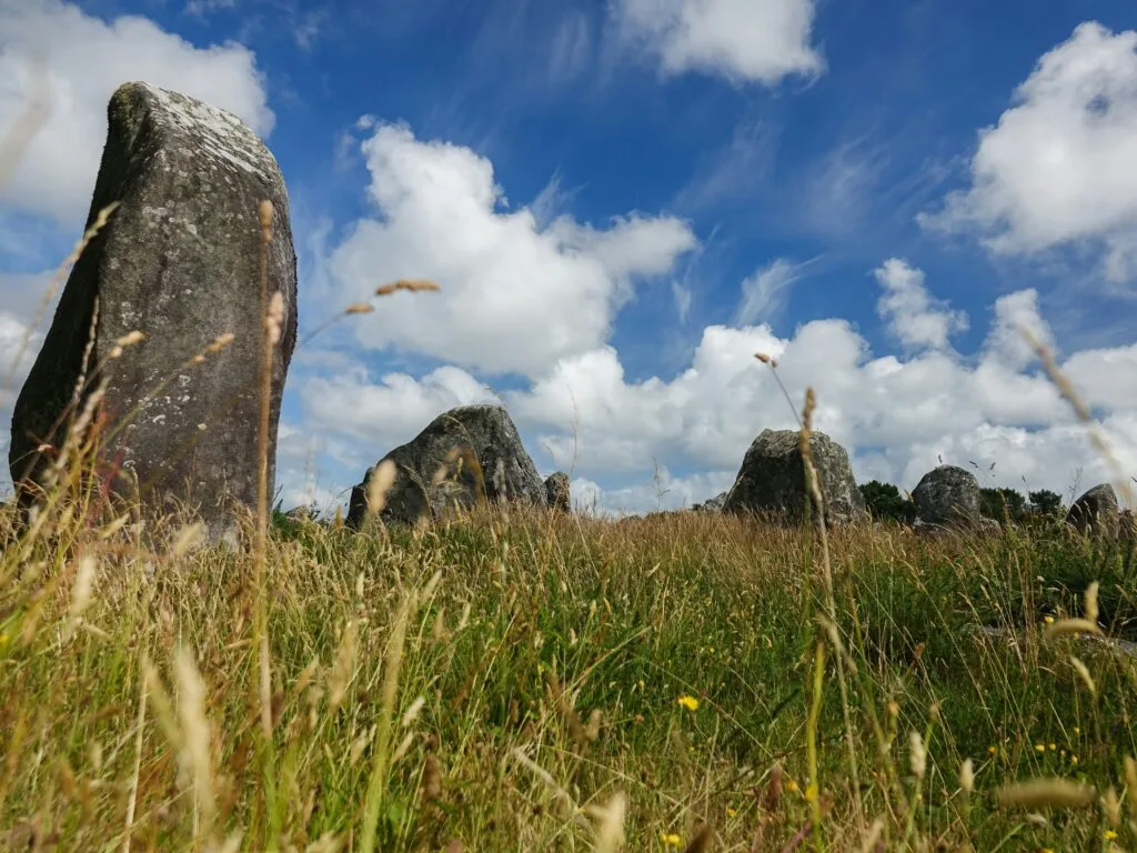 20 Best Things to Do in Brittany with Kids, frugal mum travel guide, photo of carnac stones