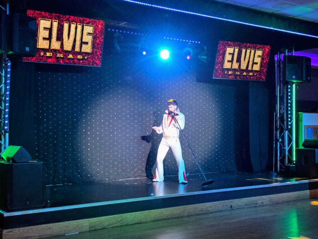 hoburne park review, dorset, frugal mum travel guide, photo of elvis show