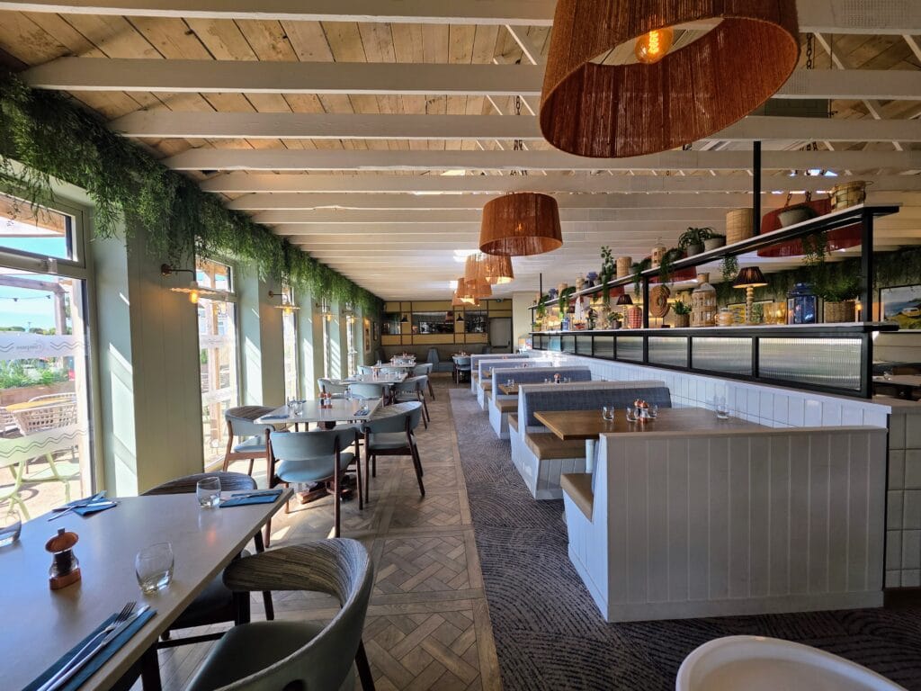 hoburne park review, dorset, frugal mum travel guide, photo of restaurant
