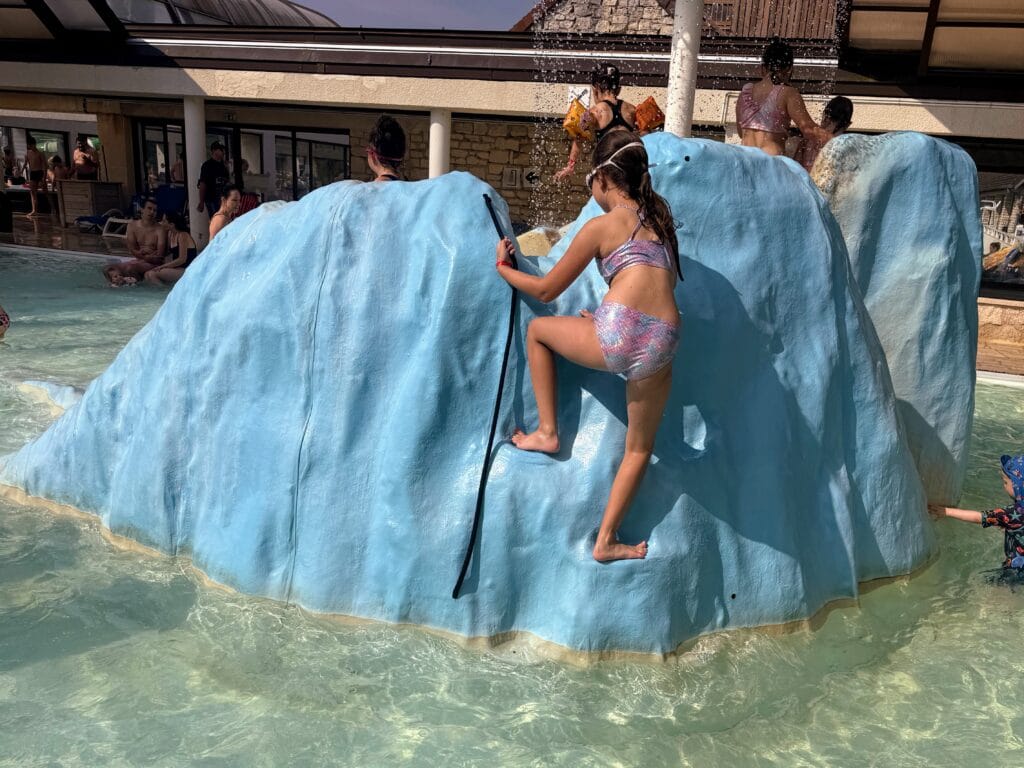 Eurocamp Holiday Review, La Croix du Vieux Pont, Paris, France, frugal mum photo of play pool