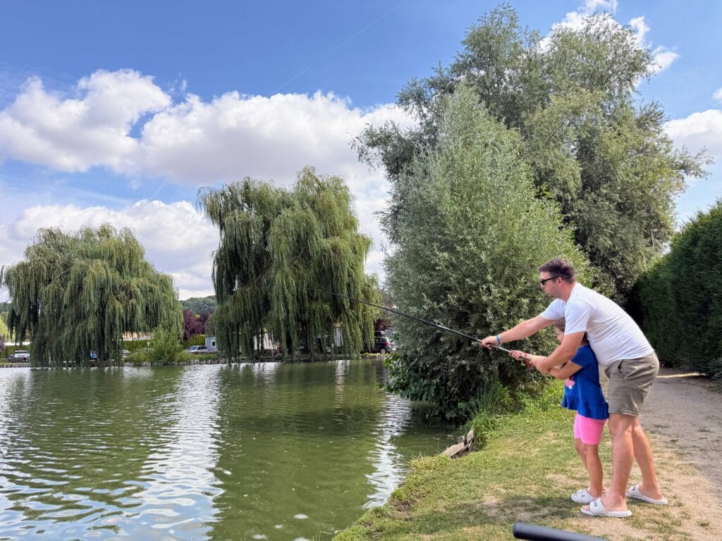 Eurocamp Holiday Review, La Croix du Vieux Pont, Paris, France, frugal mum photo of fishing lake