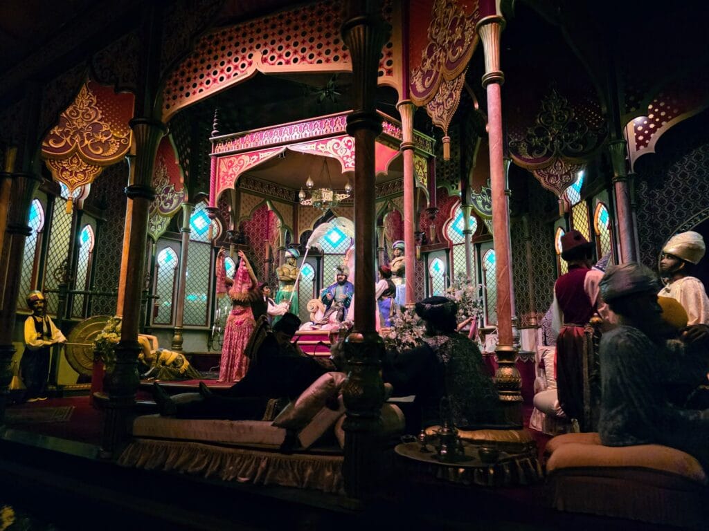 Efteling with kids, frugal mum guide and review, photo of dark ride
