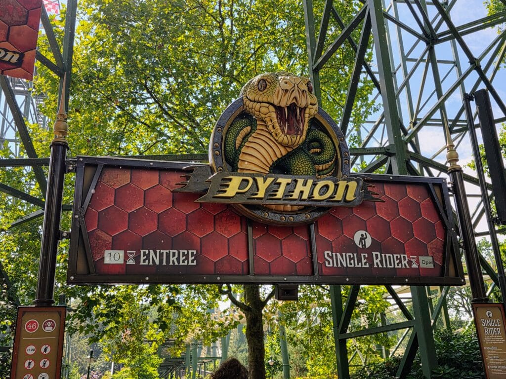 Efteling vs Disneyland Paris Which is Better for Families, frugal mum guide, photo of queue time at efteling