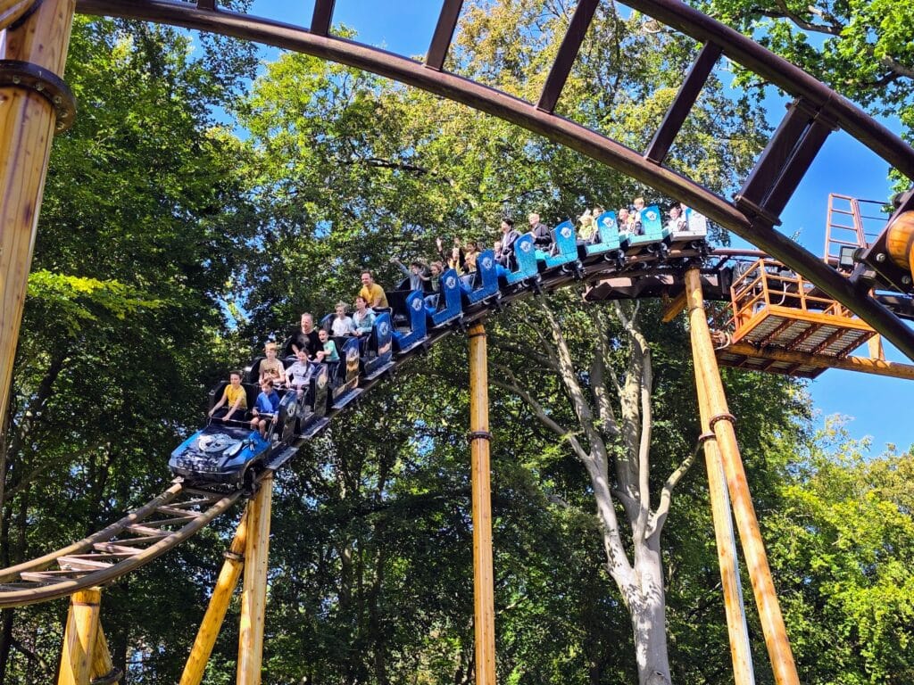 duinrell holiday park and theme park guide, frugal mum