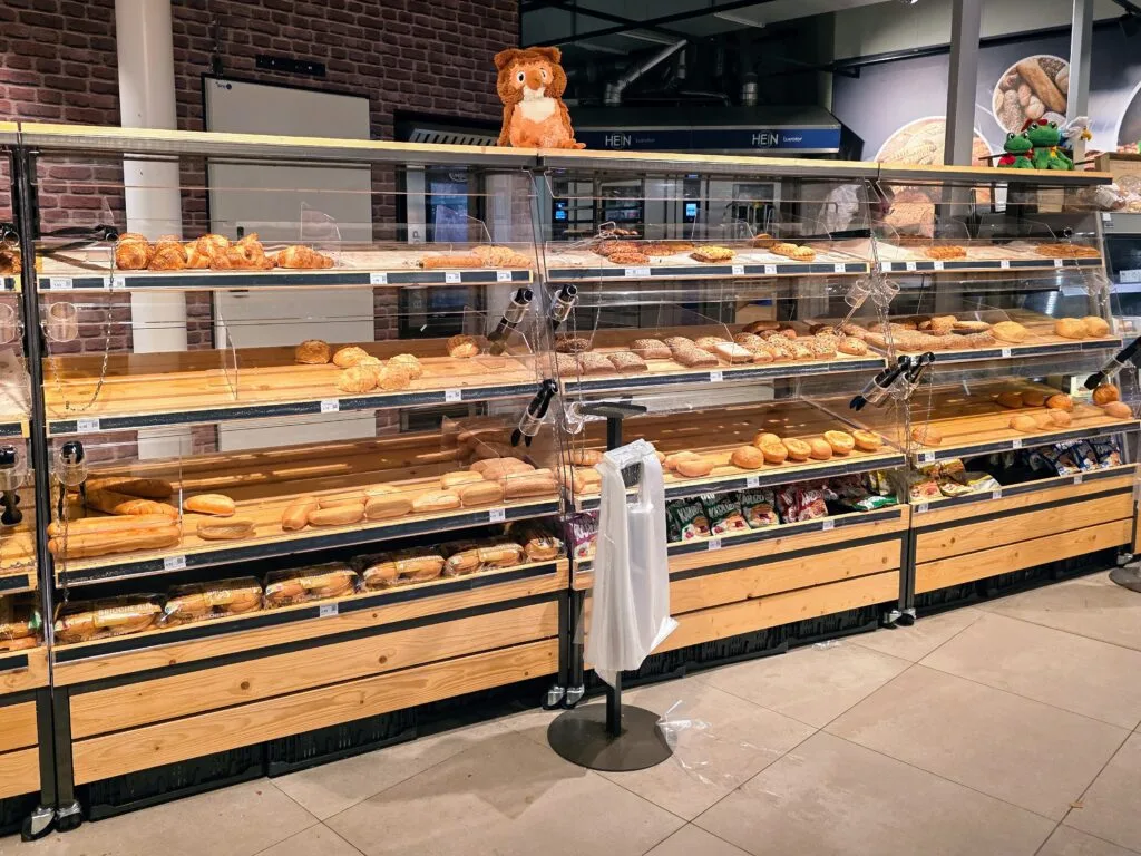Duinrell Holiday and theme park, frugal mum review, the Netherlands, photo of supermarket