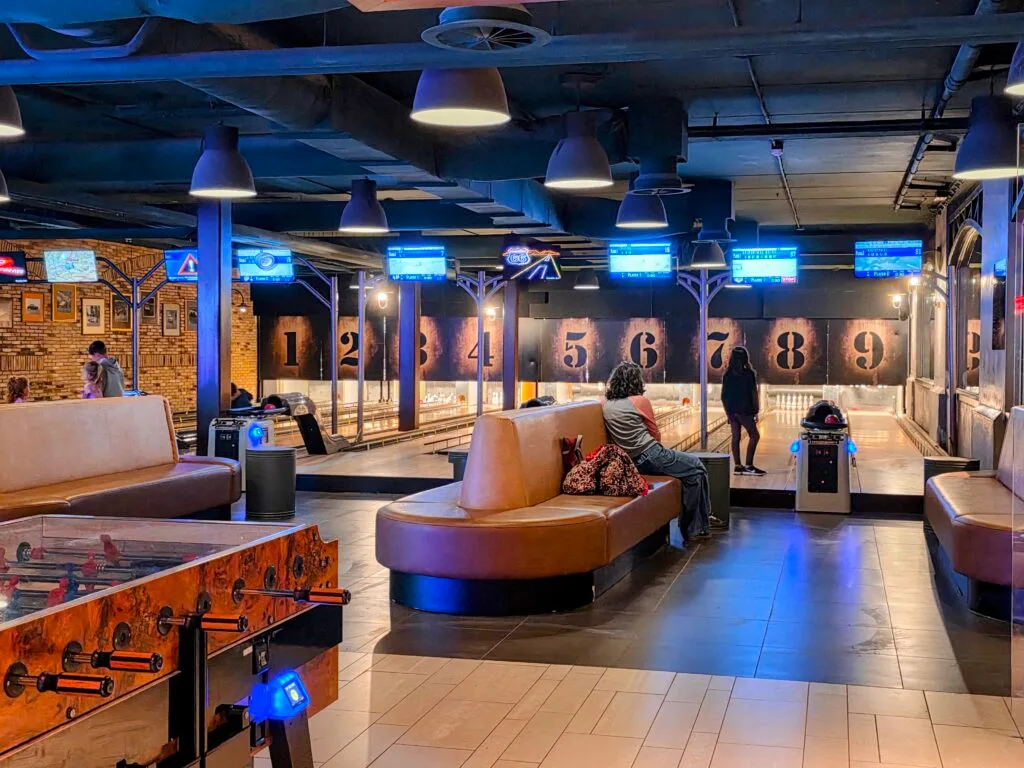 Duinrell Holiday and theme park, frugal mum review, the Netherlands, photo of bowling alley