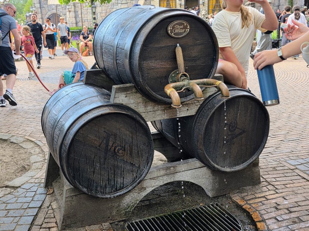 Efteling with kids, frugal mum guide and review, photo of drink refill