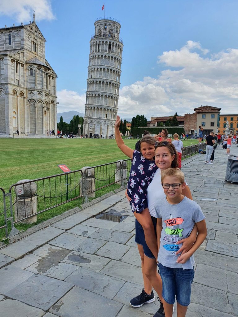 leaning tower of pisa, italy, frugal mum children, camping valle gaia, tuscany, frugal mum children photo, review