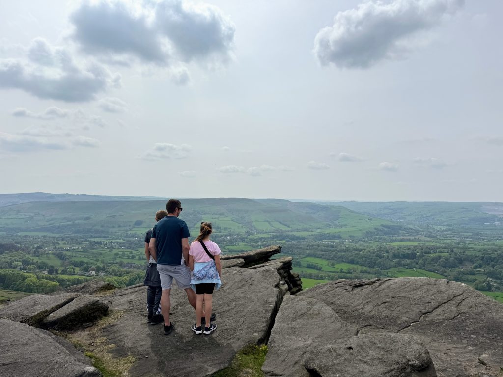 peak district with kids, bamford edge, photo, free family day out, frugal mum, uk staycation, hike for view