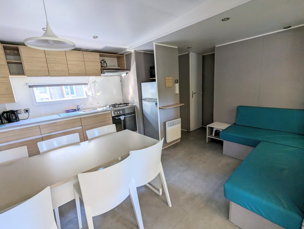 Eurocamp holiday, Azure Lounge Premium, Beekse Bergen Lake Resort, the Netherlands, mobile home photo, frugal mum review, accommodation