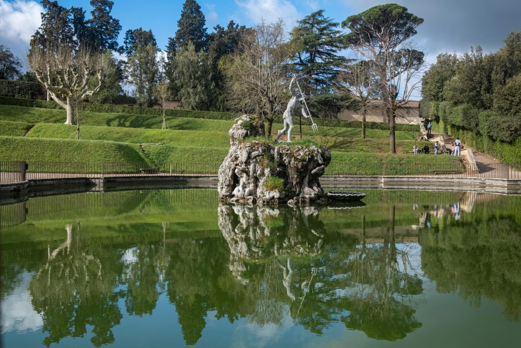 How to spend a day in Florence on a budget with kids, boboli gardens photo, frugal mum guide
