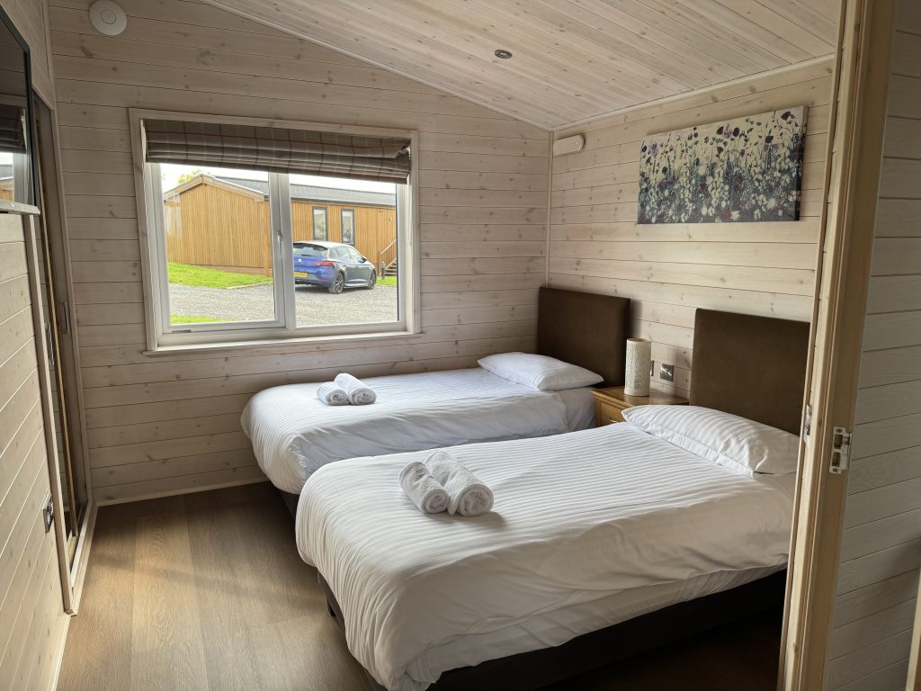Knights Lodges, Bretby, Derbyshire, UK staycation review, photo of bedroom, frugal mum family holiday