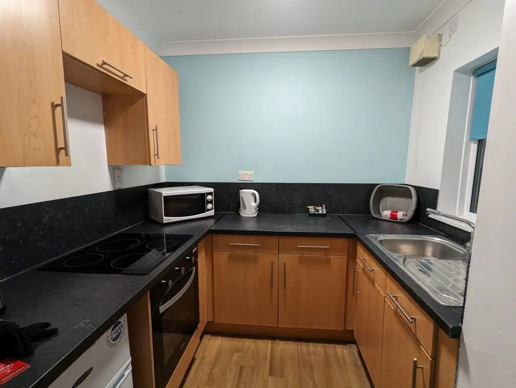 butlins bognor regis, accommodation photos, new style silver apartments, review, oyster bay, frugal mum, kitchen, photo