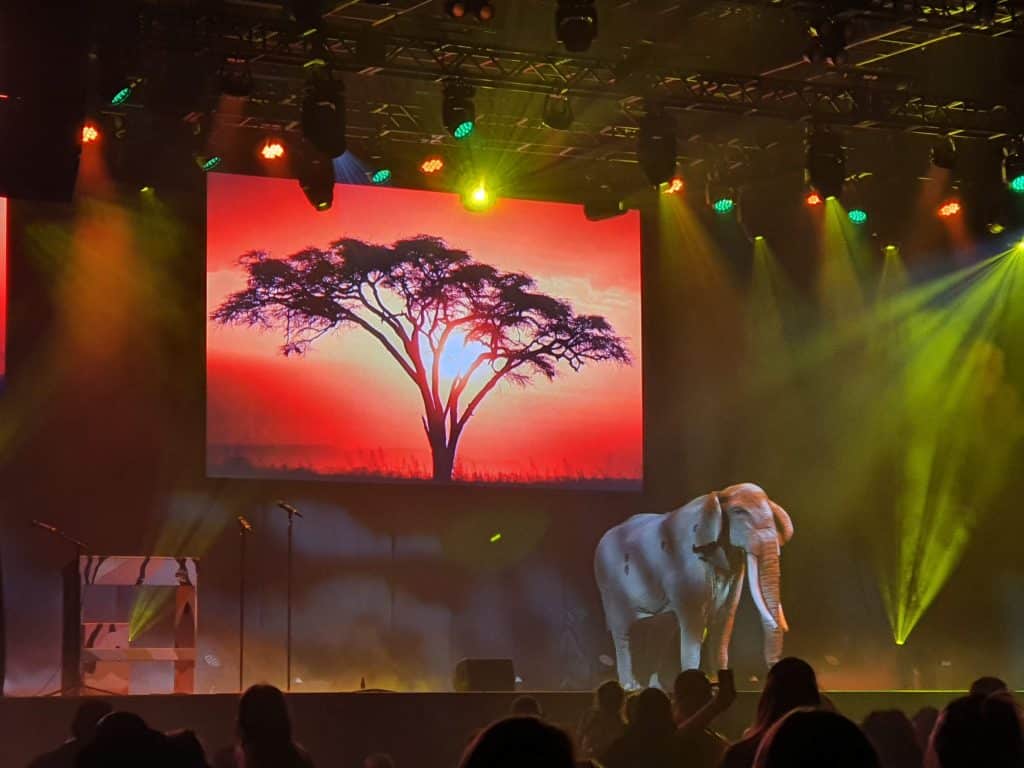 The Ultimate Butlins Bognor Regis frugal mum Holiday Guide, Review, photo of animal guyz show
