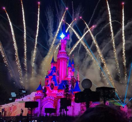 disneyland paris guide, review, frugal mum family photo, castle and fireworks at night