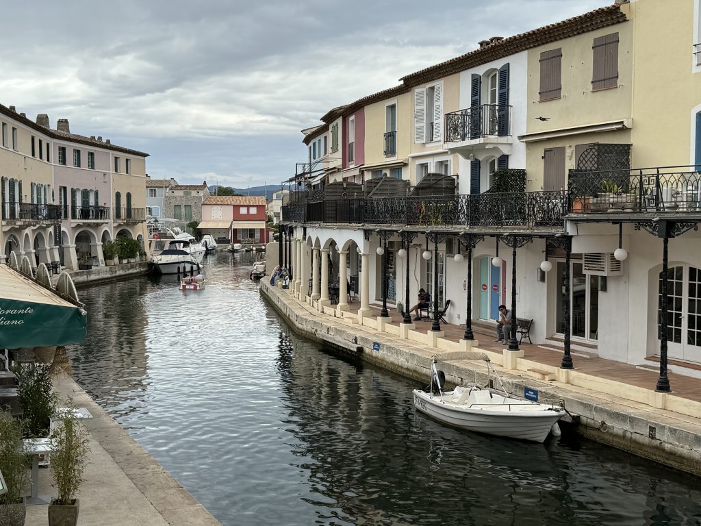 Domaine des Naiades, Port Grimaud, South of France, frugal mum photo grimaud little venice