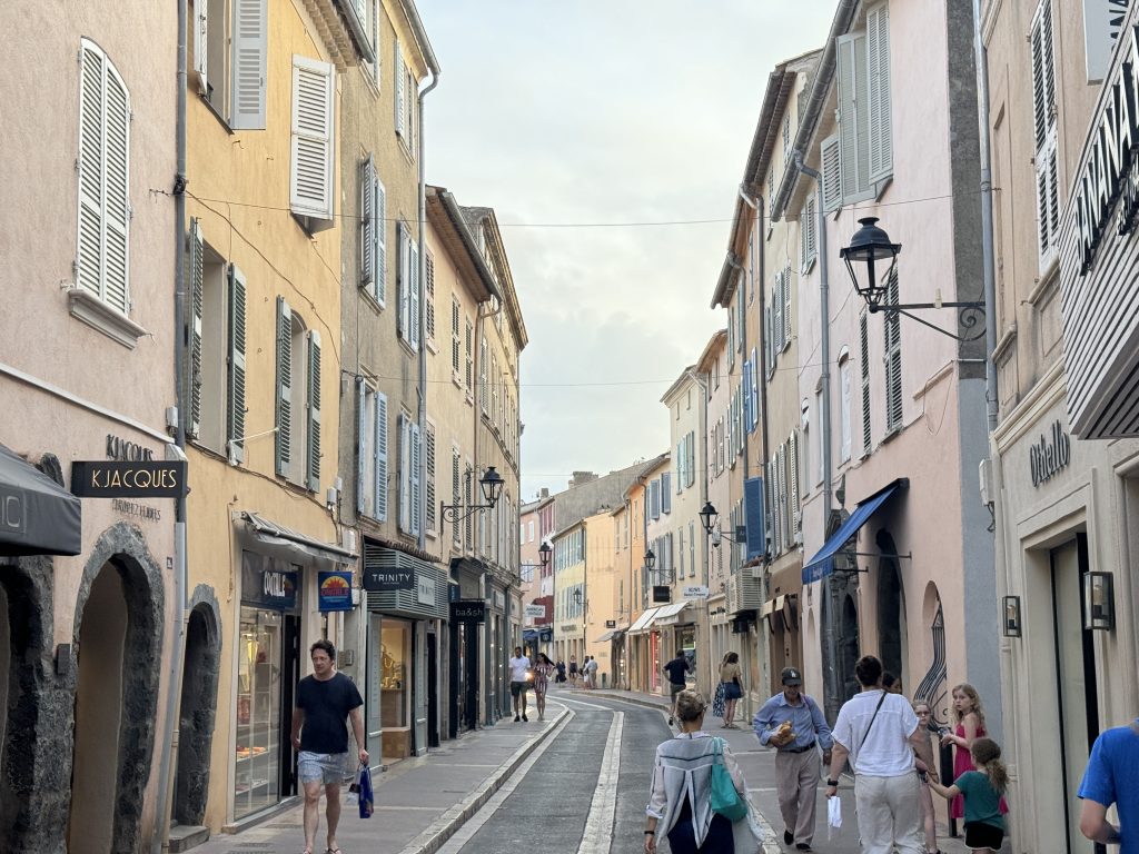 Domaine des Naiades, Port Grimaud, South of France, frugal mum photo st tropez