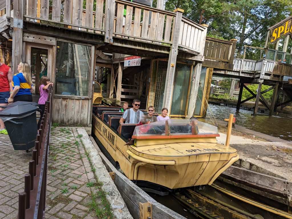 Duinrell Theme Park Resort, Eurocamp holiday review, the Netherlands, frugal mum children and husband on log flume, photo