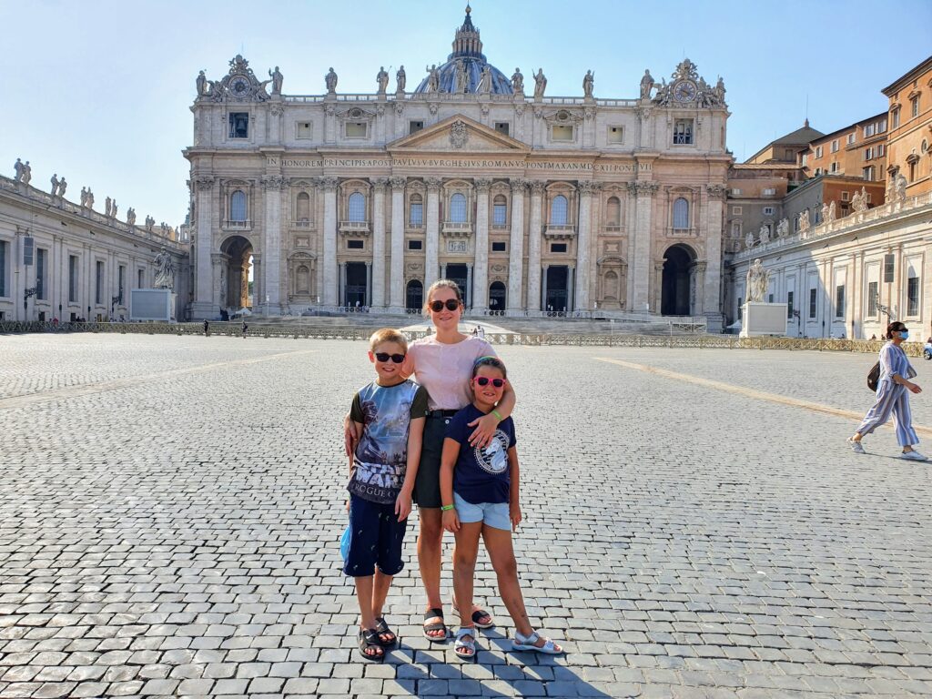 st peters square, rome, italy, vatican city, frugal mum with children in square, camping village fabulous, eurocamp, review, photo