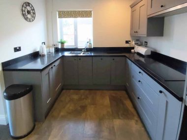 How to paint your kitchen cupboards, frugal mum step by step beginners guide, frugal mum