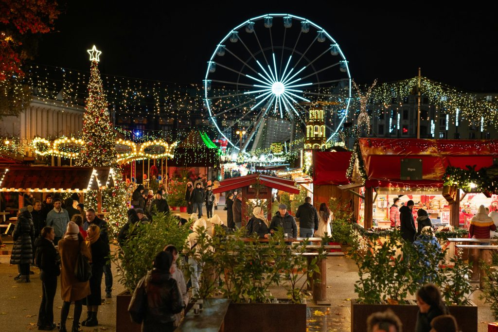 The 10 best Christmas Markets in Europe to visit with kids, frugal mum travel guide