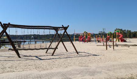 Speelland Attraction Park, the Netherlands, beach lake play park, photo, frugal mum review, lake resort, eurocamp holiday