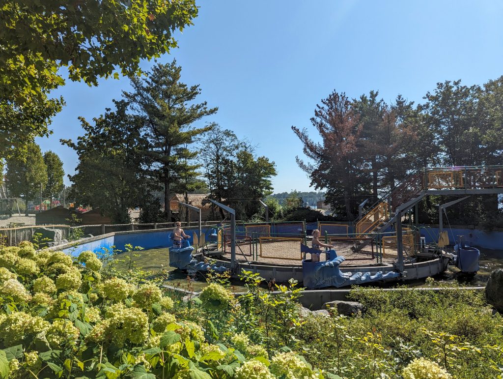 The Netherlands, Speelland Attraction Park, Eurocamp holiday, review photo, Beekse Bergen, water spinning ride, frugal mum children