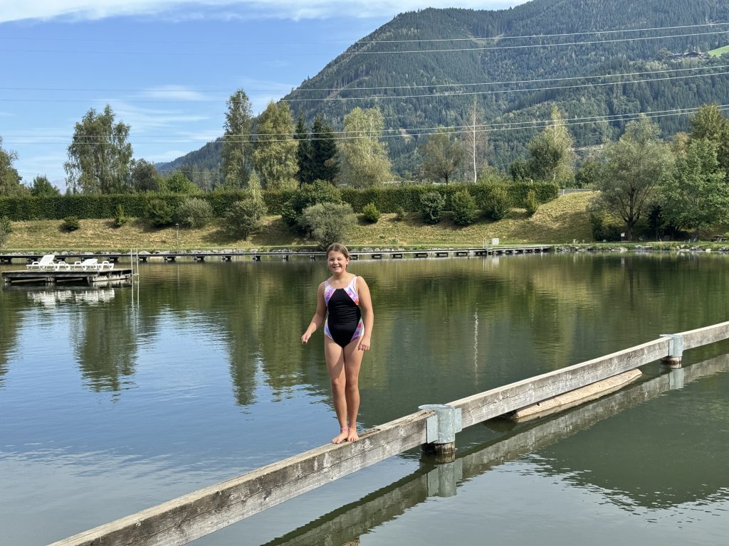 Eurocamp Holiday Review, Sportcamp Woferlgut, Zell am See, Austria, frugal mum photo lake
