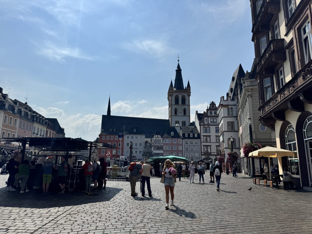 What are the best things to do in Trier with kids, photo trier hauptmarkt
