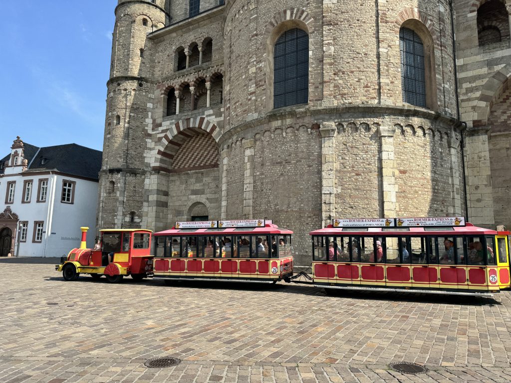 What are the best things to do in Trier with kids, frugal mum photo trier land train