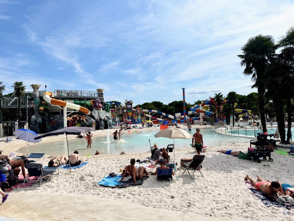 Eurocamp Holiday Review: Union Lido, Venetian Riviera, Italy, frugal mum photo, waterpark swimming pool