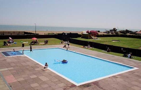 free day out, Kent with Kids, walmer paddling pool, deal